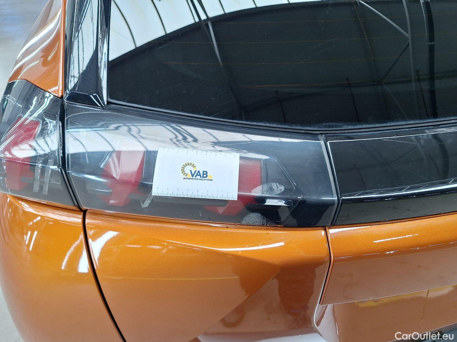  Peugeot  2008 Peugeot,  '19, Peugeot  e- GT Line 5d #27