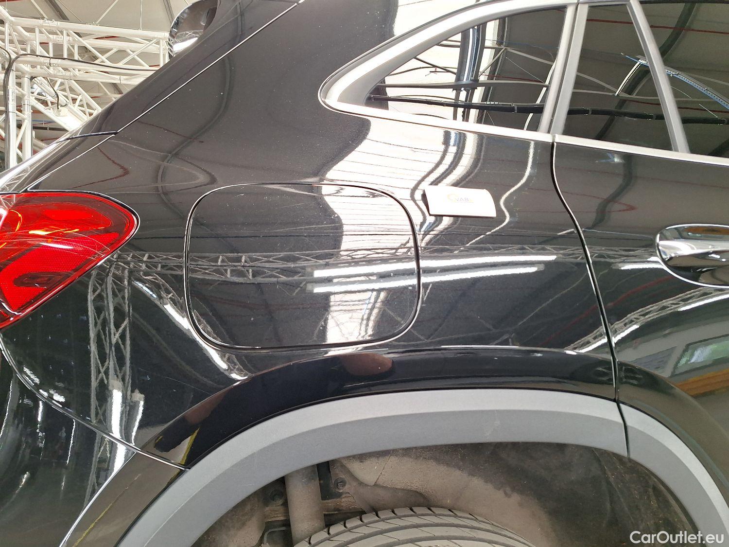  Mercedes  GLA Mercedes,  '20, Mercedes-Benz   250e Business Solution 5d #19