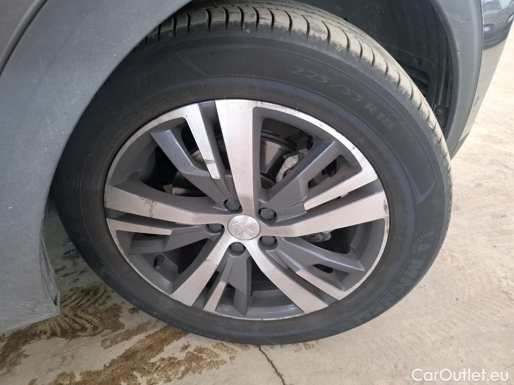  Peugeot  3008  II Allure Pack 1.2 PureTech 130CV BVA8 E6d #47