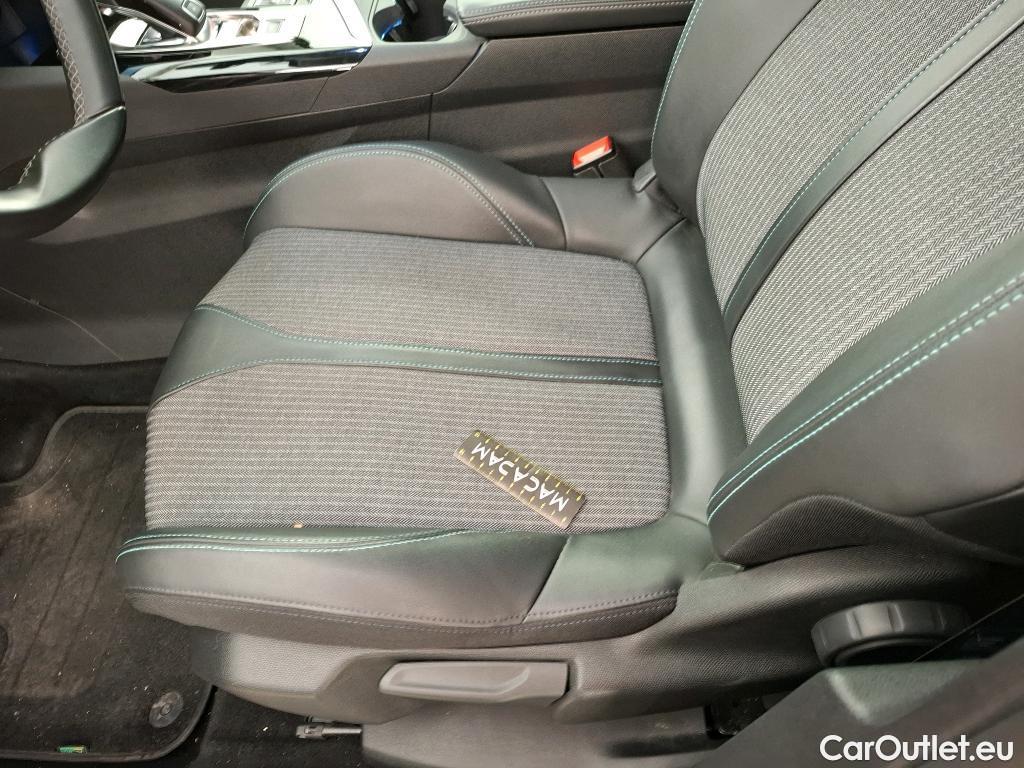  Peugeot  5008  Allure Pack 1.2 PureTech 130CV BVA8 7 Sieges E6d #1
