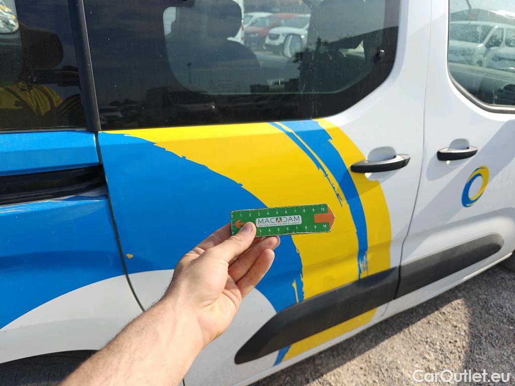  Opel  Combo OPEL  Life / 2018 / 5P / monovolumen compacto 1.5 TD 75kW (100CV) S/S Edition L #16