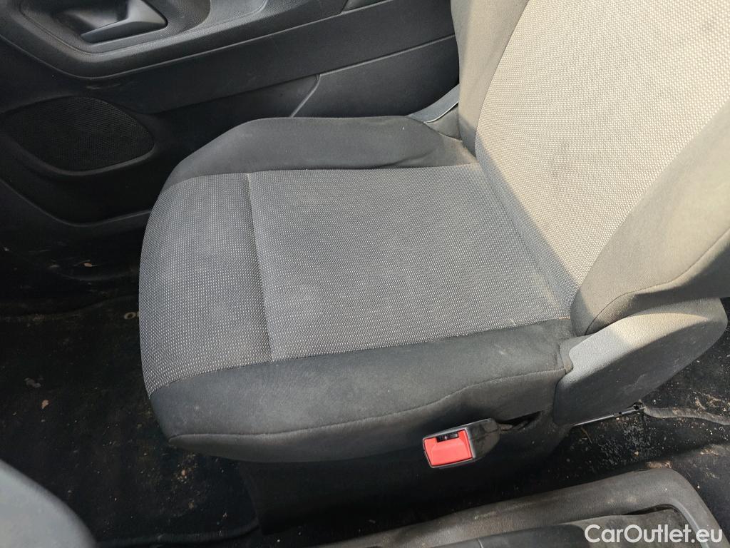  Opel  Combo OPEL  Life / 2018 / 5P / monovolumen compacto 1.5 TD 75kW (100CV) S/S Edition L #55