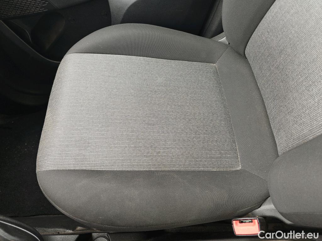  Fiat  Doblo FIAT Doblò Cargo/2015/4P/furgón derivado de turismo Cargo SX 1.6 Mjet 66kW (90CV) #33