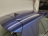  Volkswagen  Golf  Volkswagen VIII 1.0 eTSI 81kW Life DSG 5d #25
