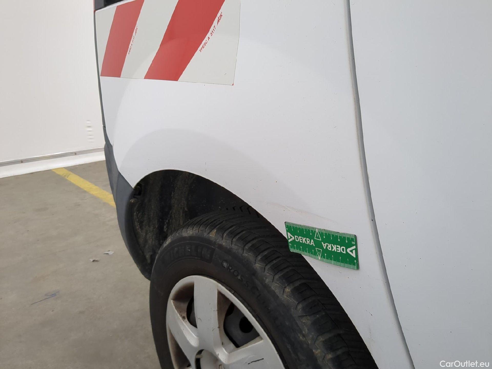  Renault  Kangoo  Express Extra (Série Spéciale) 1.5 dCi 90CV BVM5 E6 #13