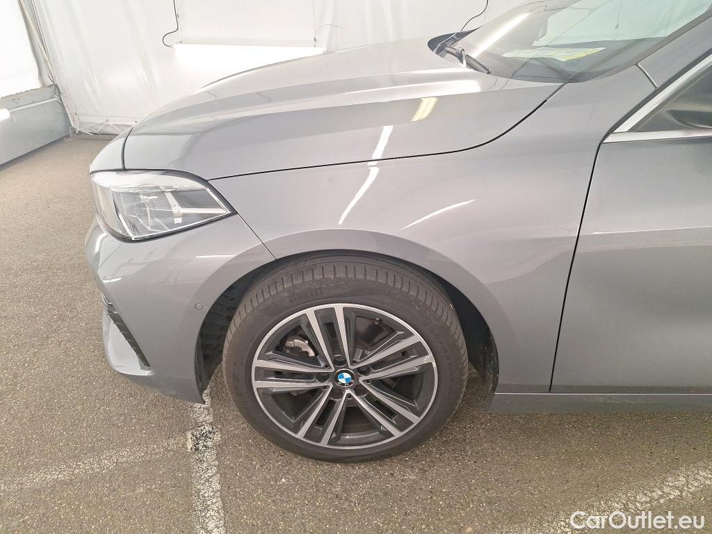 Bmw  Serie 1 BMW Série 1 2019 5P Berline 116i DKG7 Business Design #54