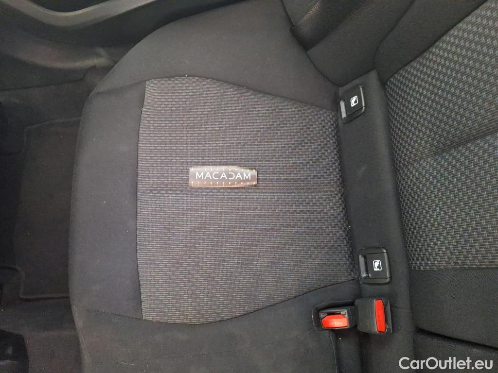  Bmw  Serie 1 BMW Série 1 2019 5P Berline 116i DKG7 Business Design #44