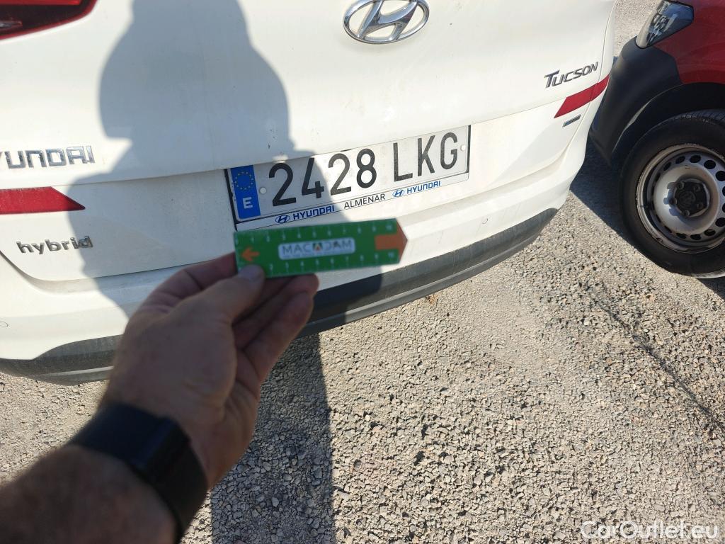  Hyundai  Tucson HYUNDAI  / 2018 / 5P / todoterreno 2.0 CRDI 136kW (185CV) 48V Style AT 4X4 #23