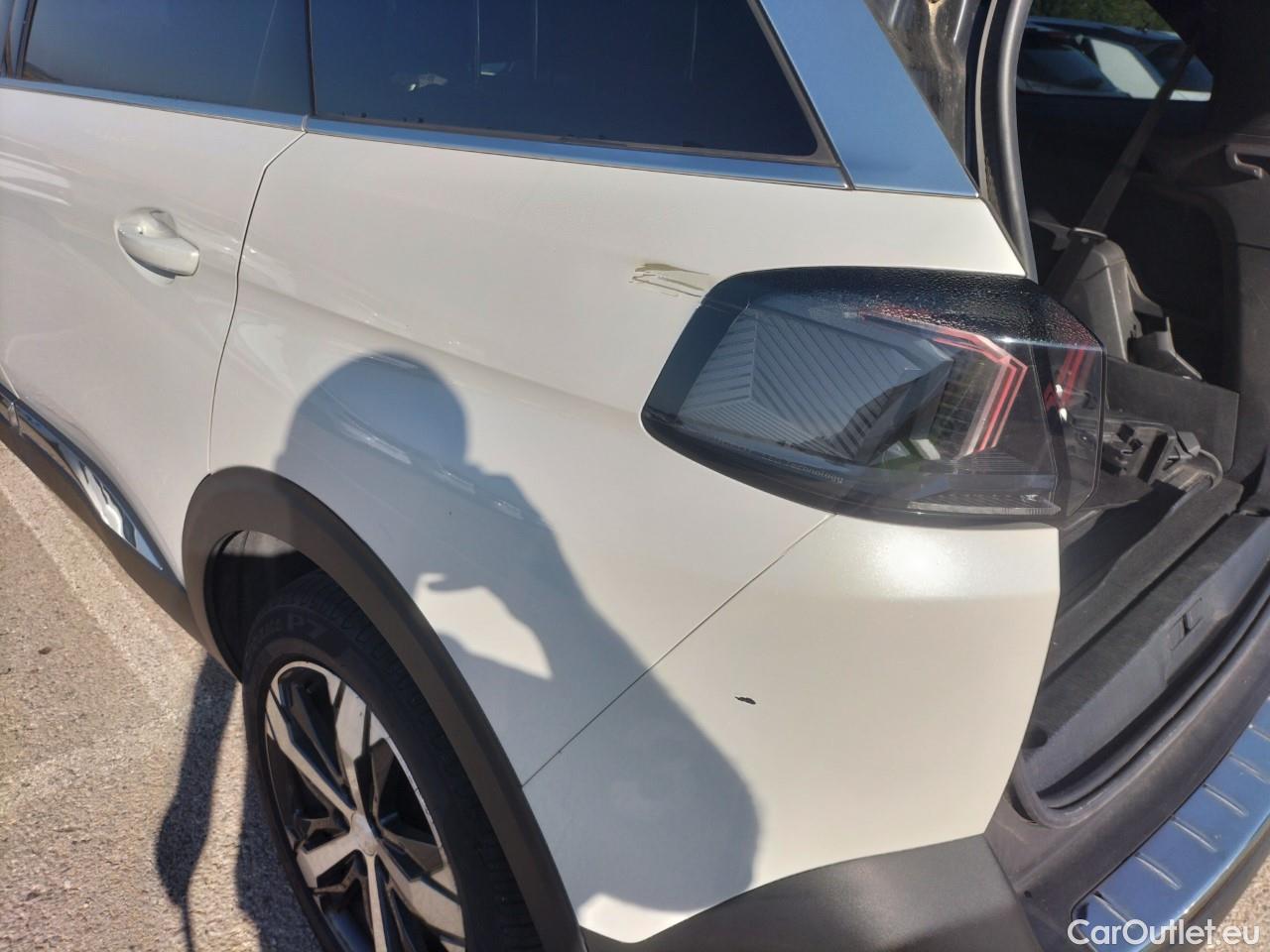  Peugeot  5008  GT 2.0 HDi 175CV AT8 7 Plazas E6d #27