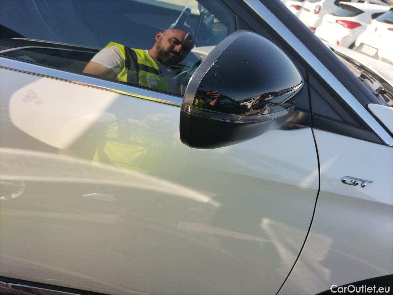 Peugeot  5008  GT 2.0 HDi 175CV AT8 7 Plazas E6d #61