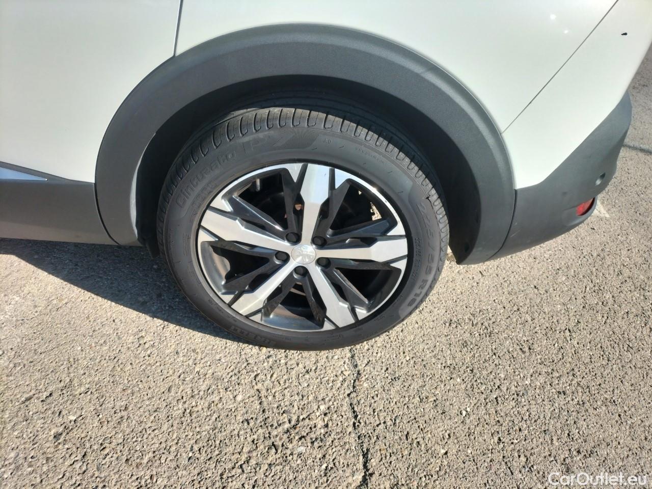  Peugeot  5008  GT 2.0 HDi 175CV AT8 7 Plazas E6d #24