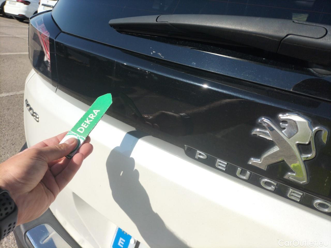  Peugeot  5008  GT 2.0 HDi 175CV AT8 7 Plazas E6d #32