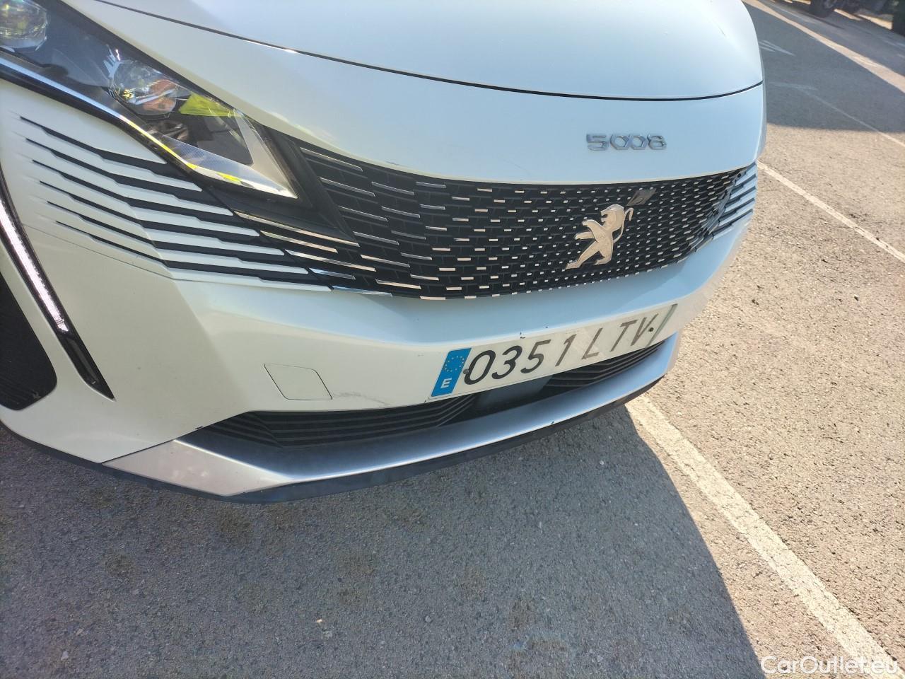  Peugeot  5008  GT 2.0 HDi 175CV AT8 7 Plazas E6d #2