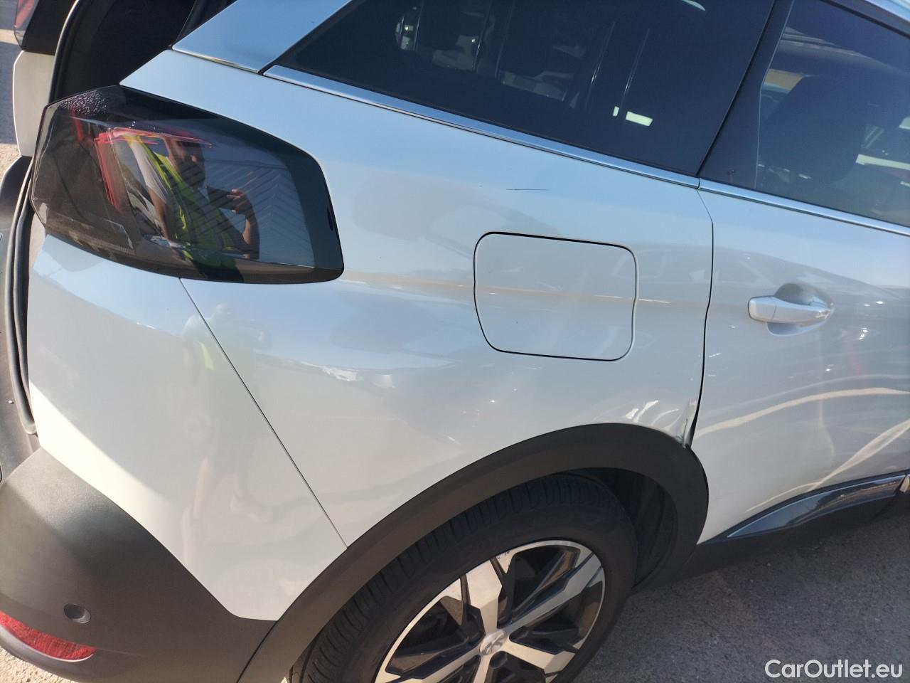  Peugeot  5008  GT 2.0 HDi 175CV AT8 7 Plazas E6d #43