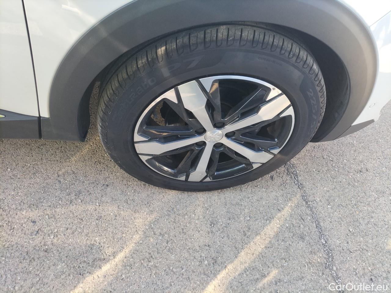  Peugeot  5008  GT 2.0 HDi 175CV AT8 7 Plazas E6d #65