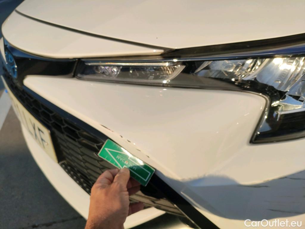  Toyota  Corolla TOYOTA  / 2019 / 5P / berlina con portón 1.8 125H BUSINESS PLUS E-CVT #39