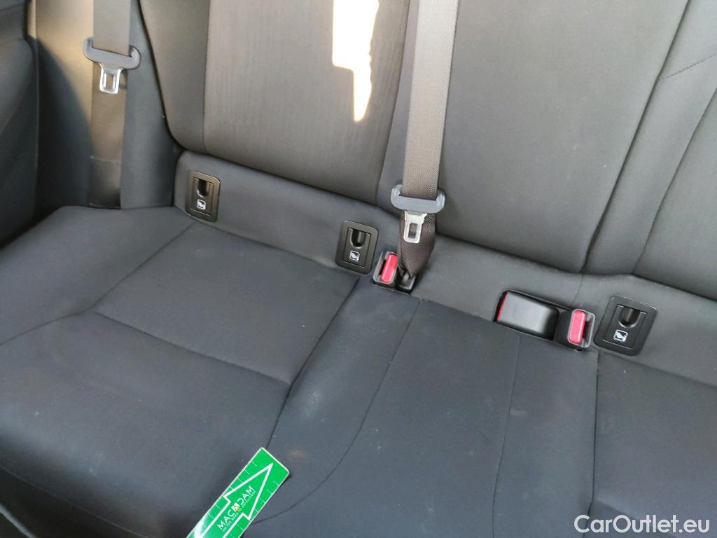  Toyota  Corolla TOYOTA  / 2019 / 5P / berlina con portón 1.8 125H BUSINESS PLUS E-CVT #32