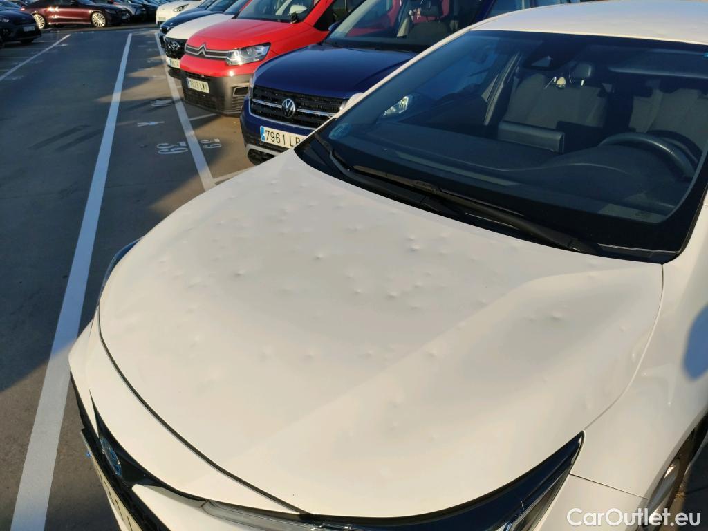  Toyota  Corolla TOYOTA  / 2019 / 5P / berlina con portón 1.8 125H BUSINESS PLUS E-CVT #3