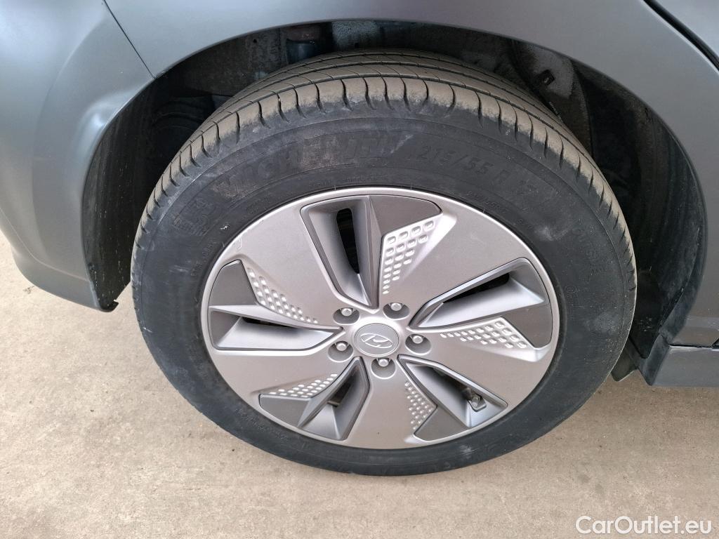  Hyundai  Konna HYUNDAI Kona / 2017 / 5P / SUV ELECTRIQUE 64 kWh 204 ch Executive #33