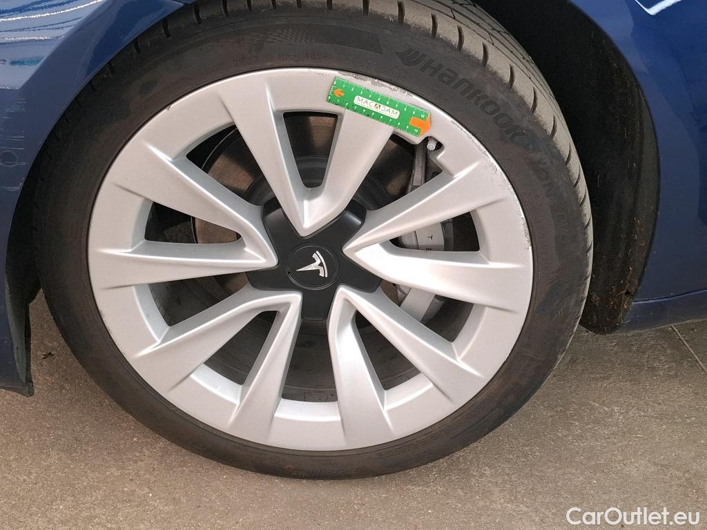  Tesla  Model 3 TESLA  / 2018 / 4P / Berline Autonomie Standard Plus RWD #19