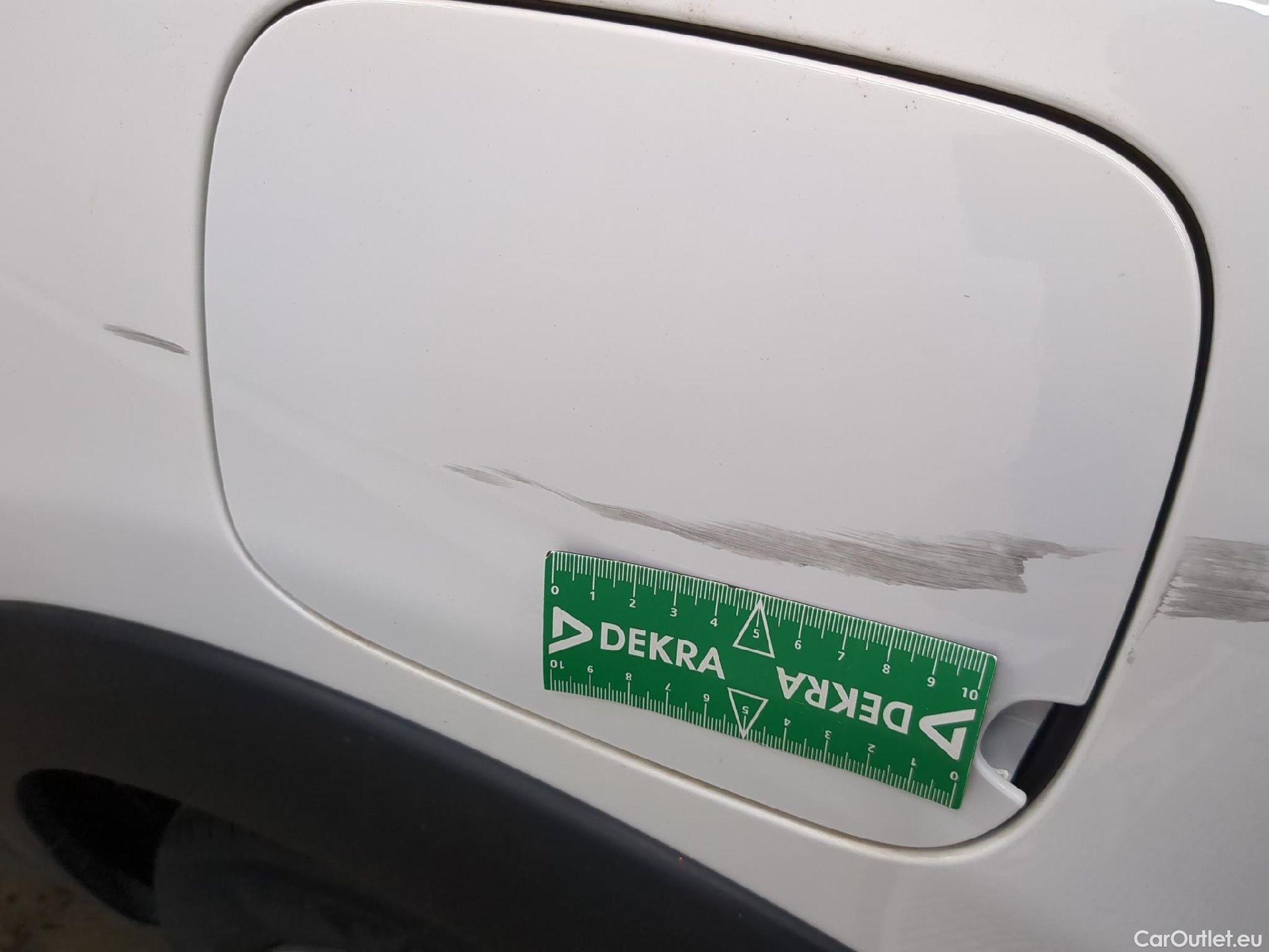 Citroen  C3 CITROEN  Société / 2020 / 5P / Berline / VU PureTech 83 S&S BVM Feel Nav #7