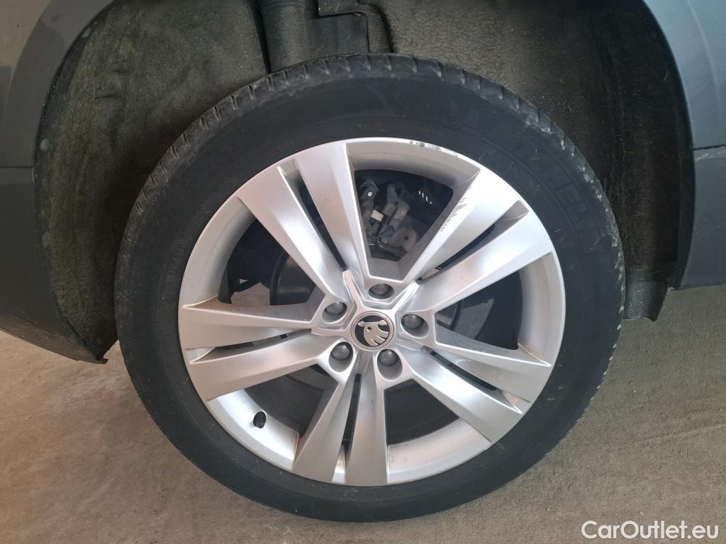  Skoda  Karoq  Style 2.0 TDI 115CV BVA7 E6d #17