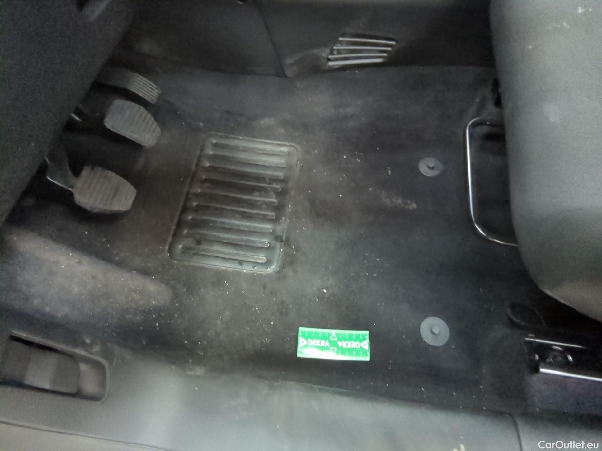  Citroen  C3 CITROEN  Société / 2020 / 5P / Berline / VU PureTech 83 S&S BVM Feel Nav #11