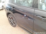  Alfa Romeo   STELVIO ALFA ROMEO / 2017 / 5P / SUV 2.0 TURBO BENZ 200CV EXECUTIVE AT8 Q4 #41