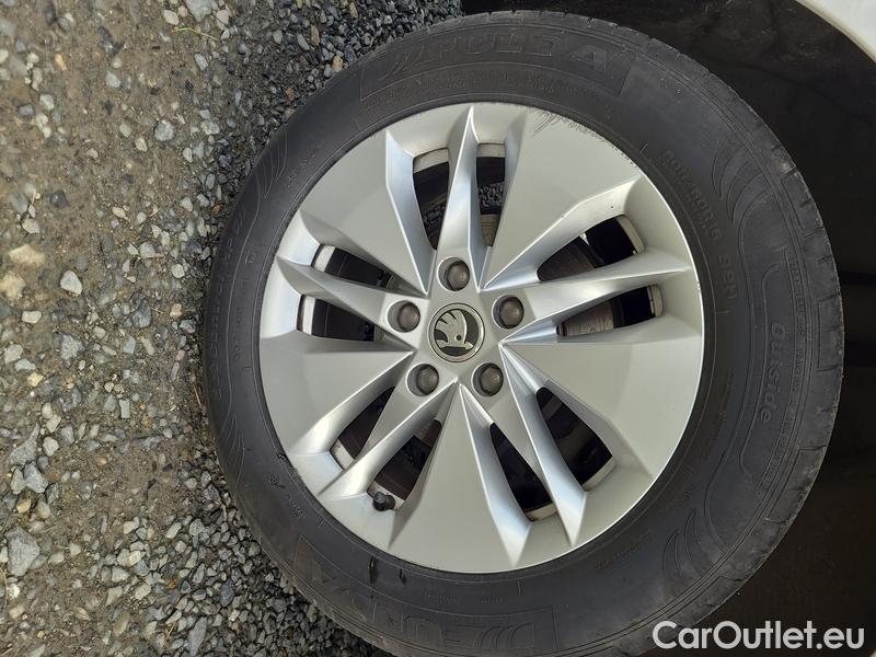  Skoda  Octavia  Combi (NX3)(2020) Oct.Combi 2.0TDI 85 Ambition #22