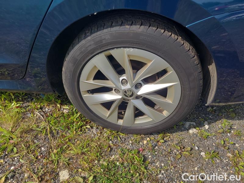 Skoda  Octavia  Combi (NX3)(2020) Oct.Combi 2.0TDI 110 Style AT #7