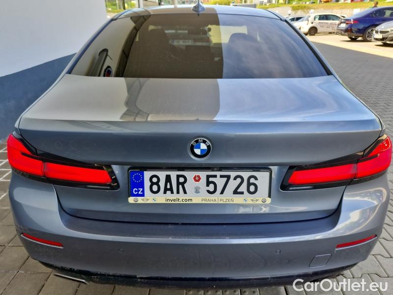  Bmw  Serie 5  Lim. (G30)  (2016->) 530d xDrive AT #9