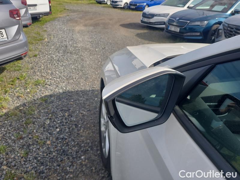  Skoda  Octavia  Combi (NX3)(2020) Oct.Com. 2.0TDI 85 Ambition AT #20