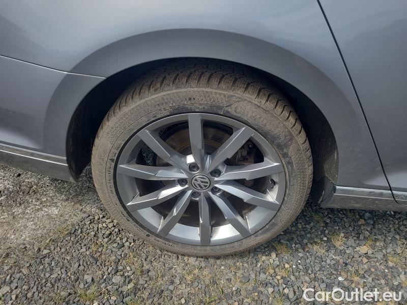  Volkswagen  Passat  Variant (CB5) (2019) Pas.Var.2.0TDI 140 Elegance AT #21