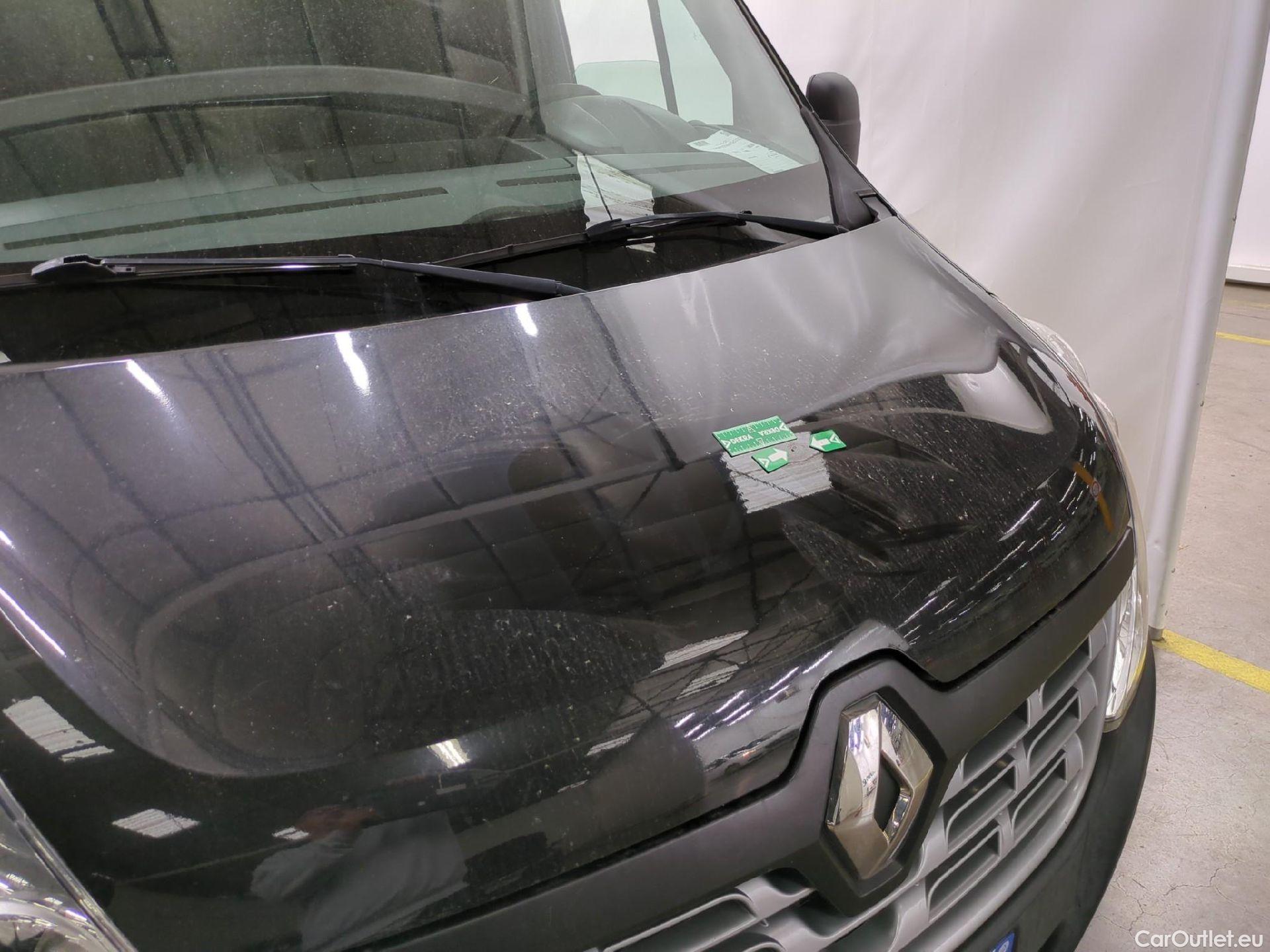  Renault  Master Renault V.I.  VU 4p Fourgon 2.3 150.35 CC L2 PFC C E4 P-MS #52