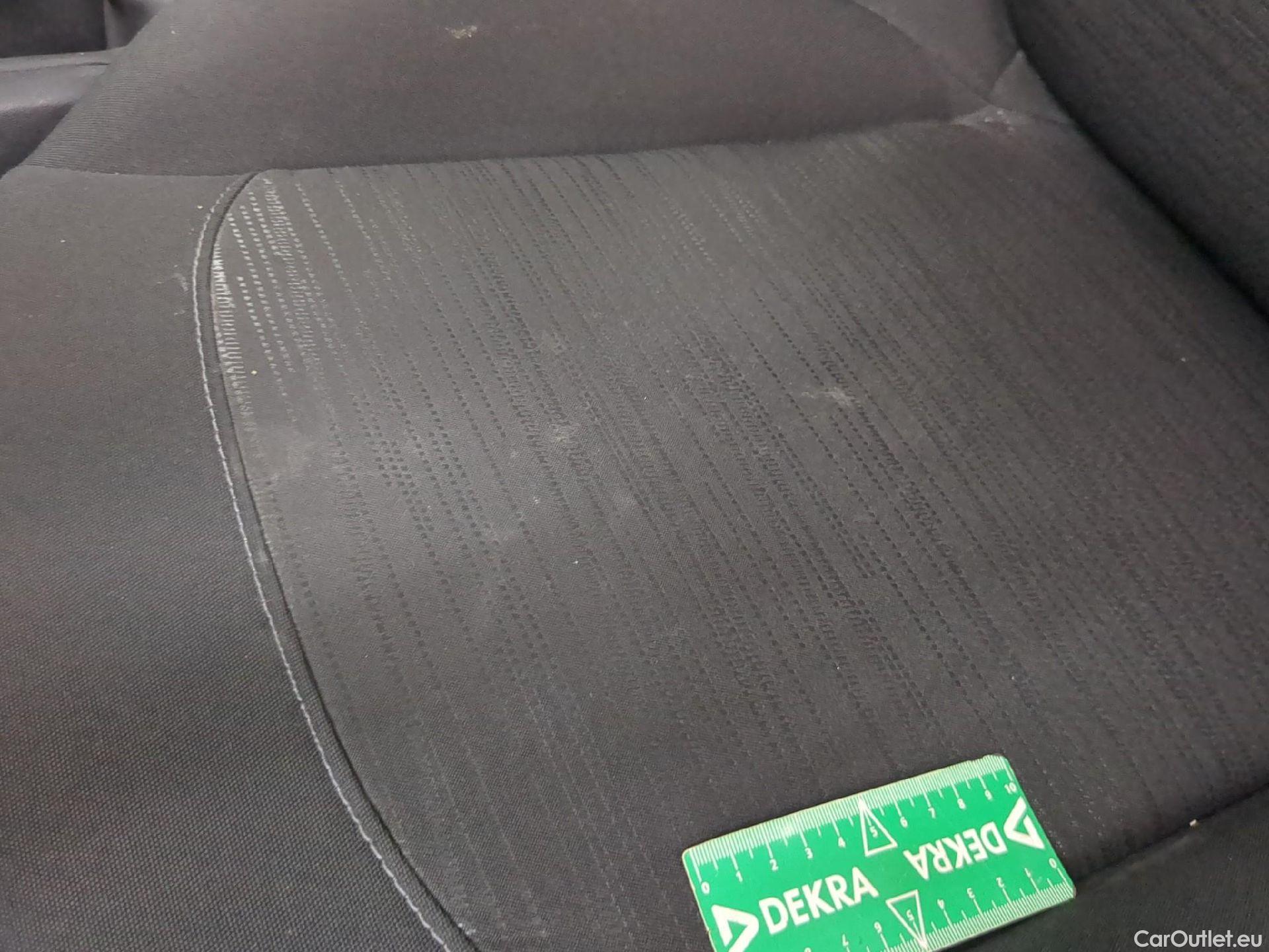  Peugeot  208  Affaire Premium Pack 1.2 80CV BVM5 E6dT #28