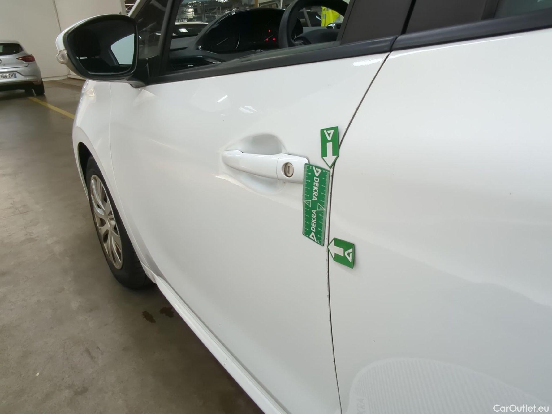 Peugeot  208  Affaire Premium Pack 1.2 80CV BVM5 E6dT #25
