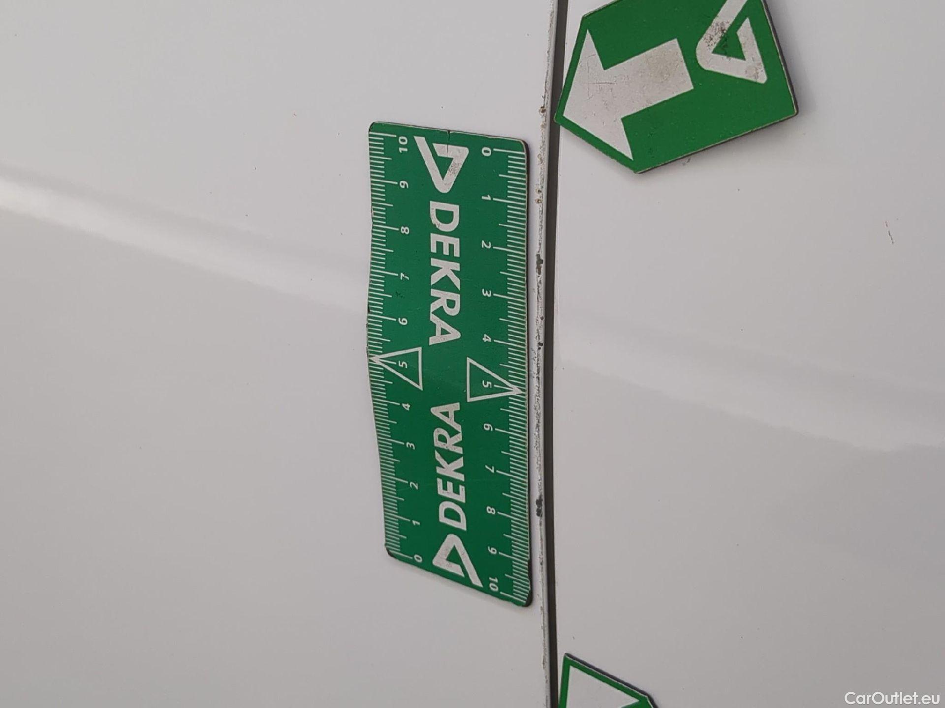  Peugeot  208  Affaire Premium Pack 1.2 80CV BVM5 E6dT #24
