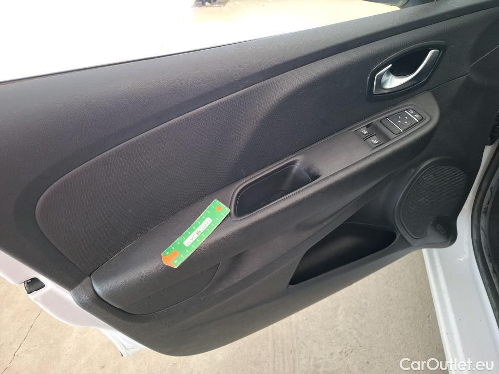  Renault  Clio  IV Air 1.2 75CV BVM5 E6 #3