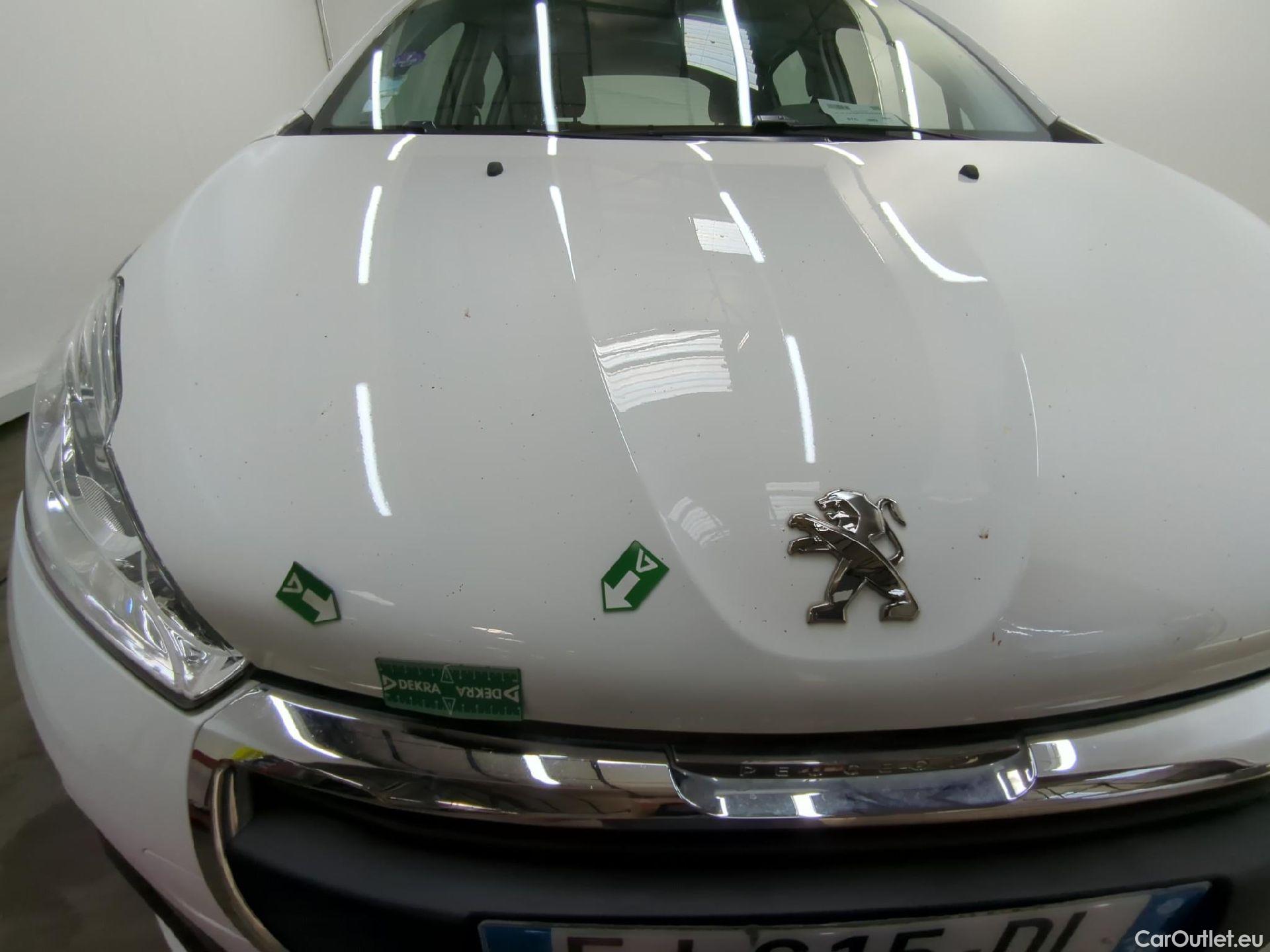  Peugeot  208  Affaire Premium Pack 1.2 80CV BVM5 E6dT #21