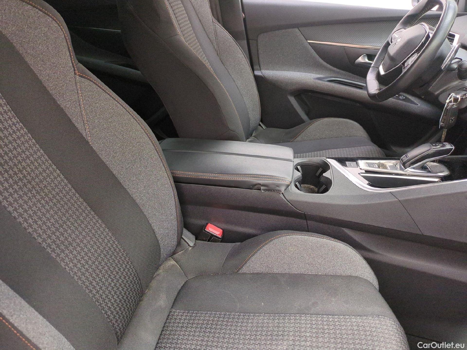  Peugeot  5008  Active Business 1.5 HDi 130CV BVA8 E6dT #38