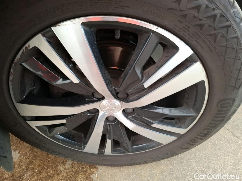  Peugeot  5008 PEUGEOT  / 2016 / 5P / SUV BlueHDi 130 S&S ALLURE #10
