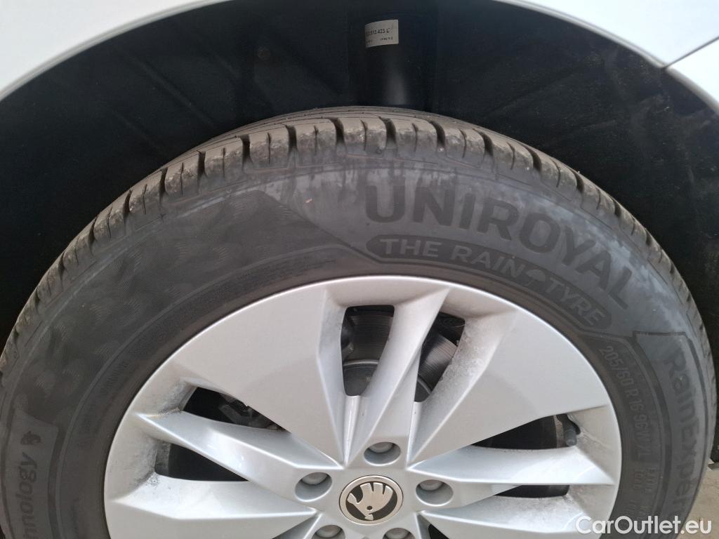  Skoda  Octavia  Berline Business 2.0 TDI 150CV BVA7 E6d #7