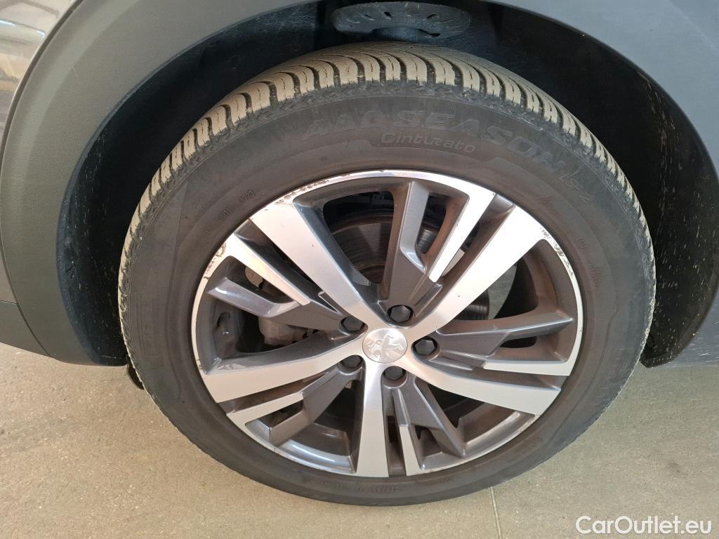  Peugeot  5008  Allure Pack 1.5 HDi 130CV BVA8 7 Sieges E6d #21