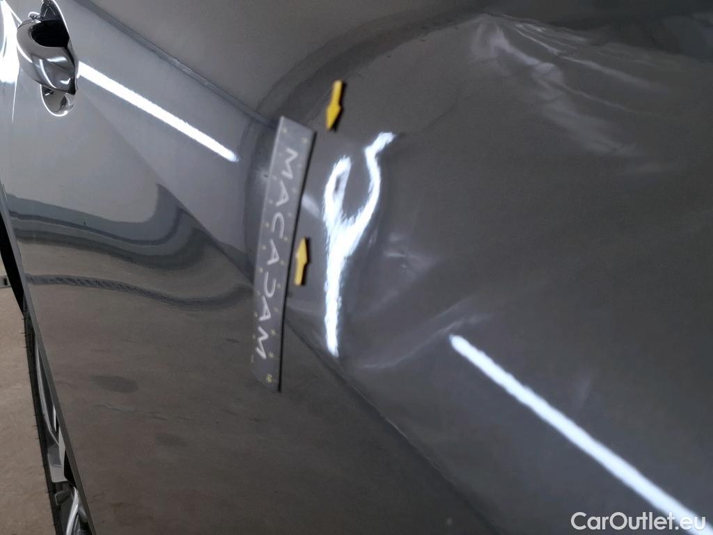  Peugeot  5008  Allure Pack 1.5 HDi 130CV BVA8 7 Sieges E6d #9
