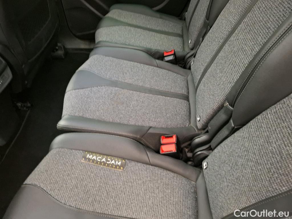  Peugeot  5008 PEUGEOT  / 2016 / 5P / SUV BlueHDi 130 S&S ALLURE #16