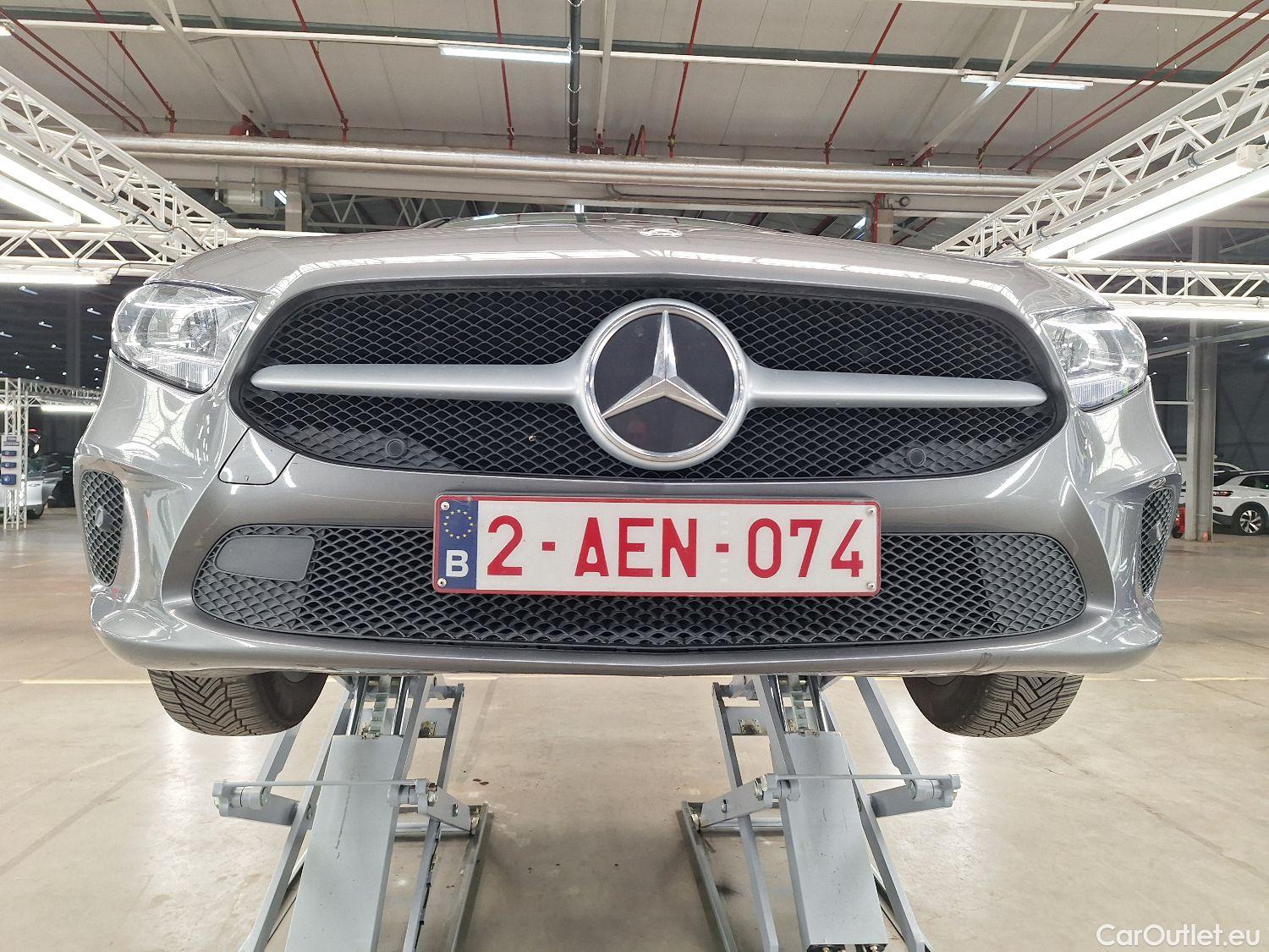  Mercedes  A-Klasse Mercedes, A-Class Berline '18, Mercedes-Benz  Limousine A 200d Business S #6