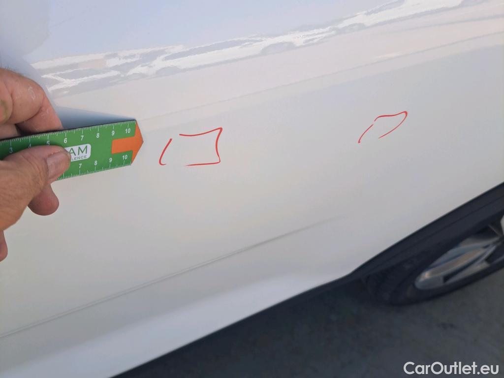  KIA  STONIC KIA  / 2017 / 5P / todoterreno 1.0 T-GDi 88kW (120CV) MHEV iMT Drive #23