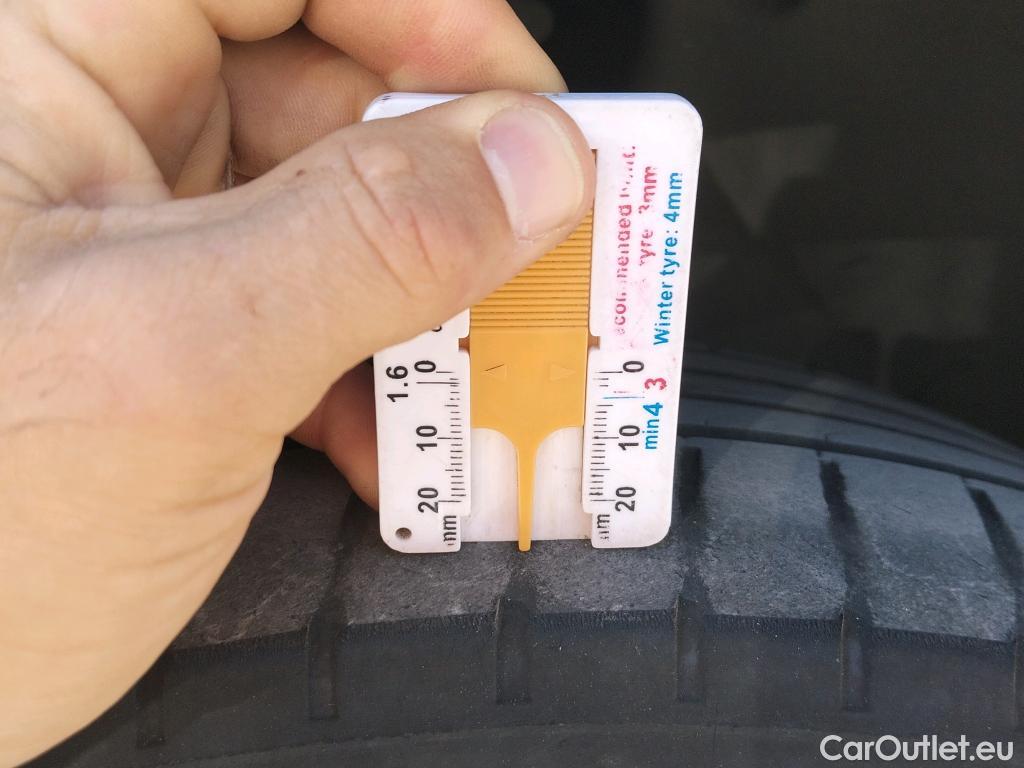  Bmw  X1 BMW  / 2019 / 5P / todoterreno sDrive18dA Business #6