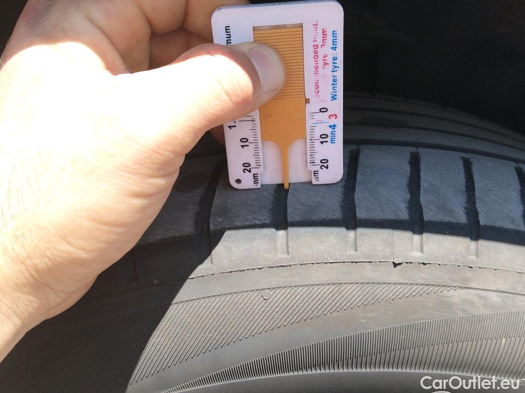  Bmw  X1 BMW  / 2019 / 5P / todoterreno sDrive18dA Business #4