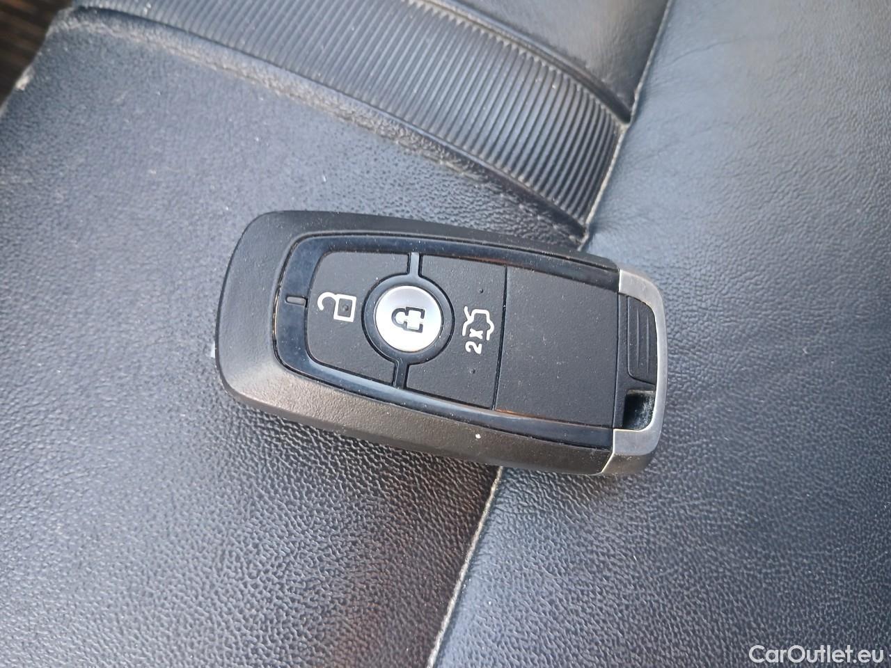  Ford  Ranger  Wildtrak e-AWD Doble Cabina 2.0 Ecoblue 205CV AT10 E6d  #1